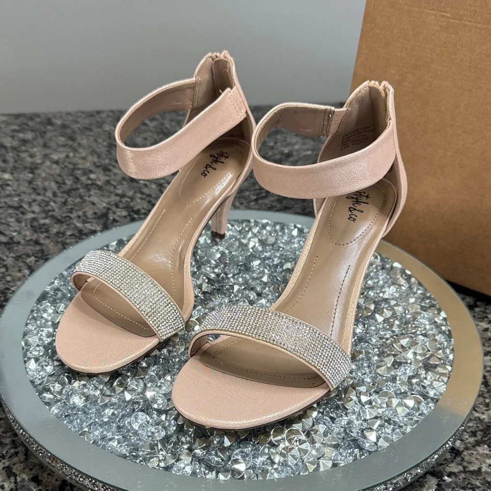 Style & Co. Phillyis blush Pink rose gold Silver rhinestone heels new 8.5W
